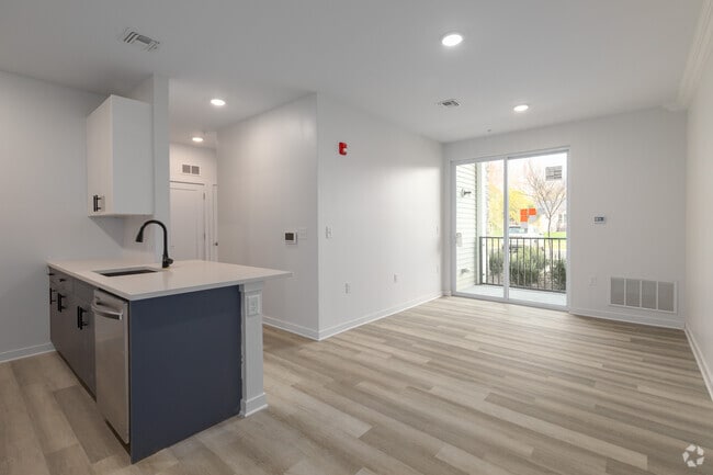 1BR, 1BA 745SF - Living Area