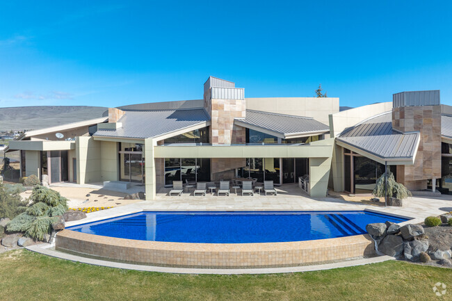 Custom luxury homes sit on the hill in Terrace heights overlooking the Yakima Valley.