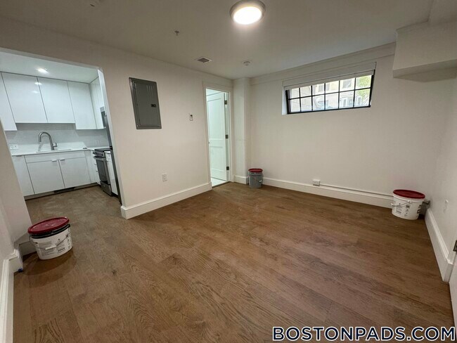 1200 Massachusetts Ave unit B4, Cambridge, MA 02138 - photo 5