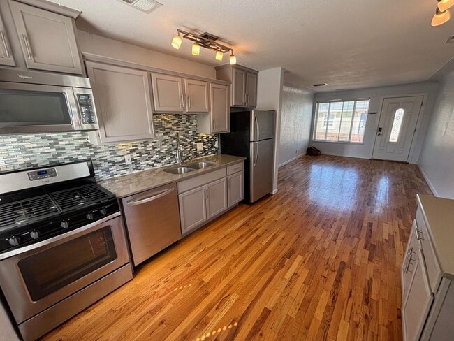 740 Hazel Ct, Denver, CO 80204 - photo 5