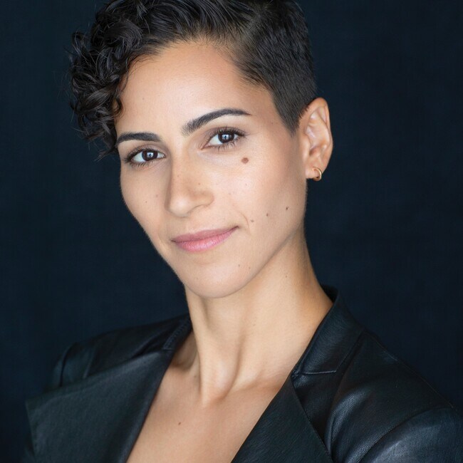 Agent Photo