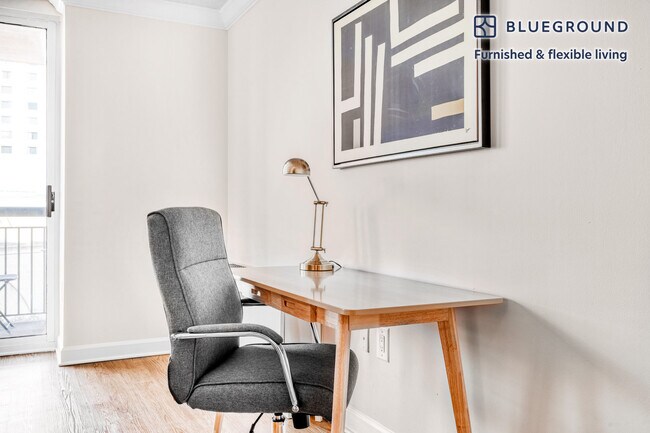 801 15th St S unit FL6-ID427, Arlington, VA 22202 - photo 4