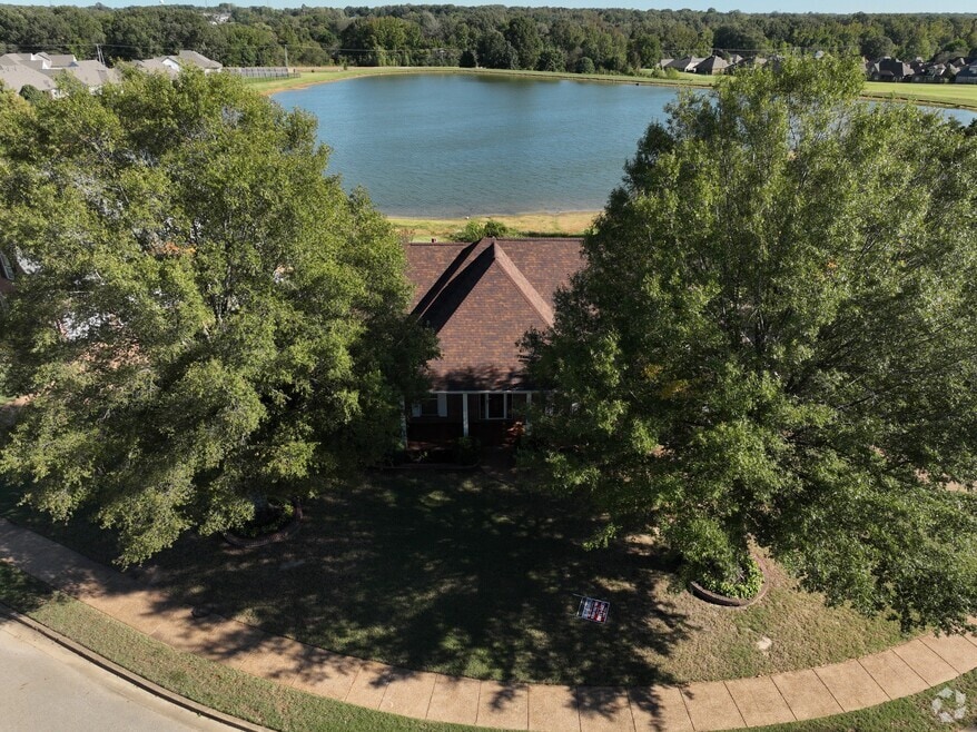 6658 Indigo Lake Dr, Olive Branch, MS 38654 - photo 2