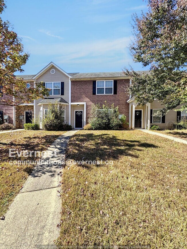 8609 Thomas Ln, Riverdale, GA 30274 - photo 2