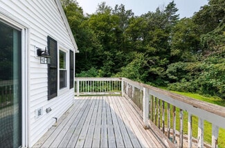 33 Village Plaza Rd Unit D, Plymouth, NH 03264