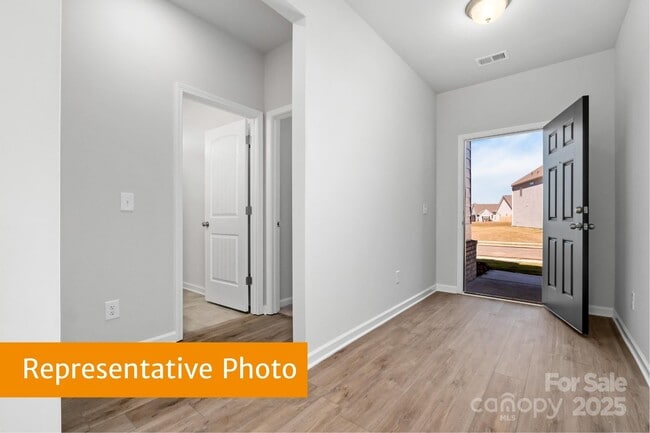 12160 Muscadine Ct, Midland, NC 28107 - photo 2