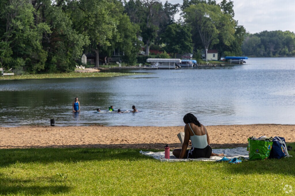 Silver Lake Park has the closest beach to Maplewood Heights.