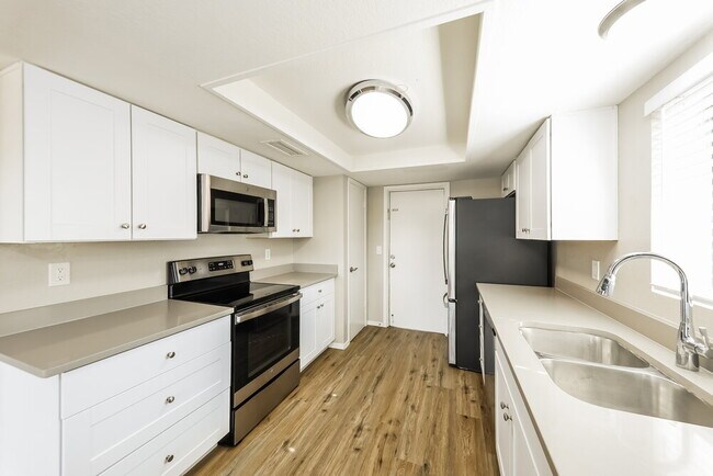 4124 N 106th Ave, Phoenix, AZ 85037 - photo 7