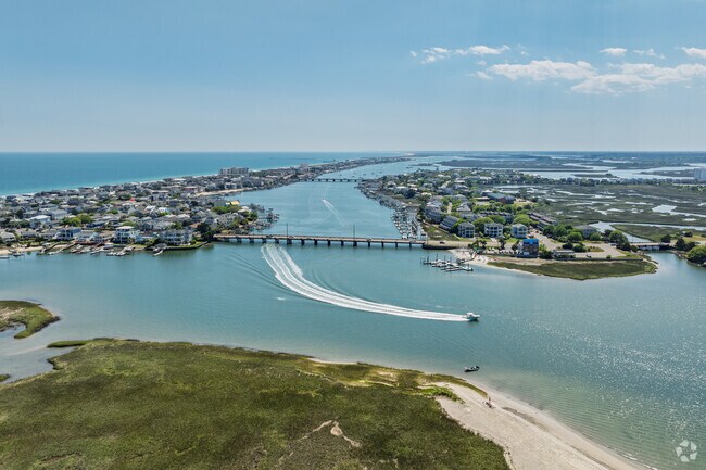 Kings Grant locals are just a short drive from Wrightsville Beach and all its offerings.