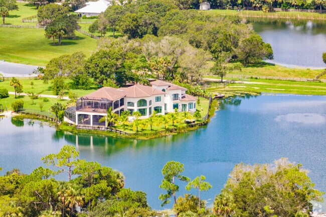 Some Jupiter Farms home offer Italian Renaissance architecture.