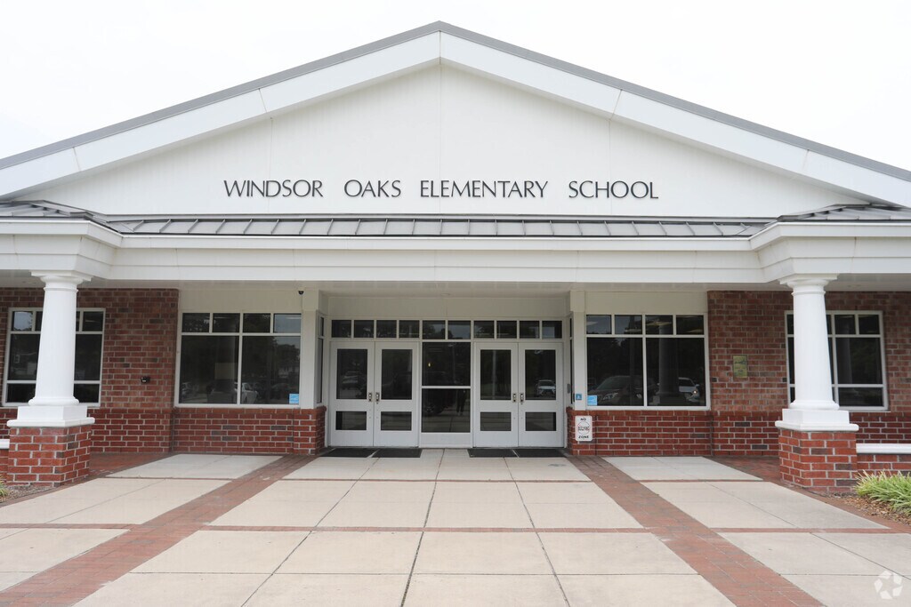 Windsor Oaks Elementary School, Rankings & Reviews
