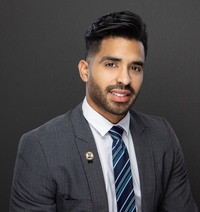 Agent Photo