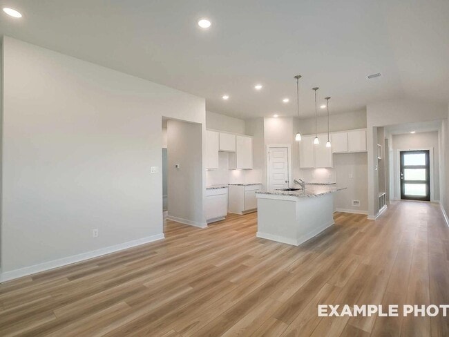 602 San Marcos Trail unit 36489642, Dayton, TX 77535 - photo 5