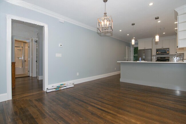 183 Tremont St unit 1, Newton, MA 02458 - photo 2