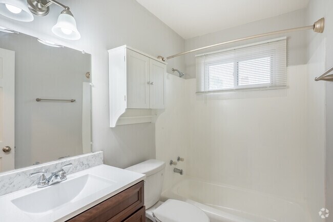 Parks Edge Apartments, McFarland, WI 53558 - photo 6