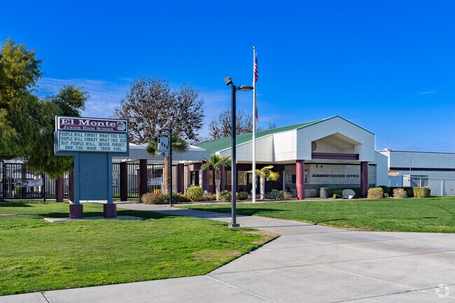 Students in Orosi can attend El Monte Middle School.