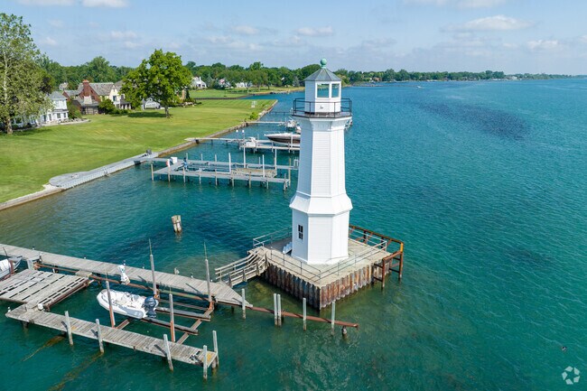 Grosse Ile Lighthouse was originally built in 1894 on the Detroit River.