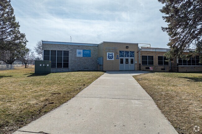The Entrance to Parkview School.