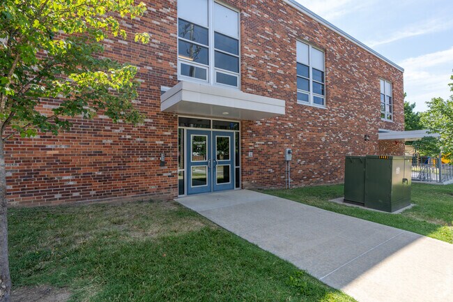 Grant Elementary School is the 8th best elementary school in the county.