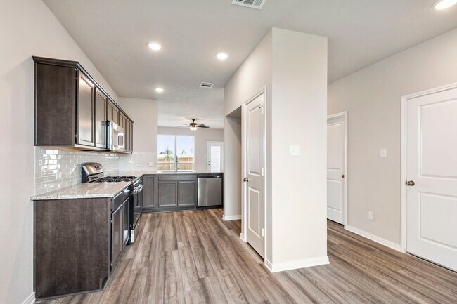 2019 Filmore Cove, Temple, TX 76504 - photo 6