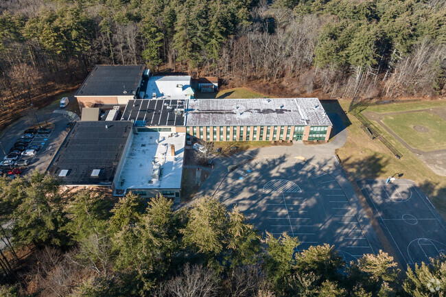 Hale Middle School has an outdoor basketball court.
