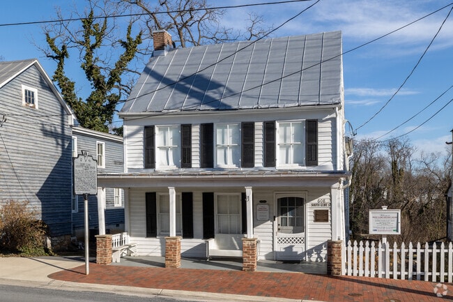 Explore the home where Patsy’s journey began and celebrate her timeless legacy at The Patsy Cline House Museum in Winchester.