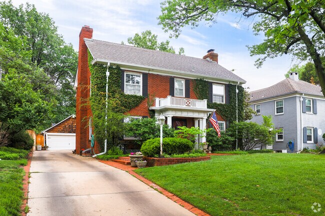 Colonial homes are a common style in Crown Heights.