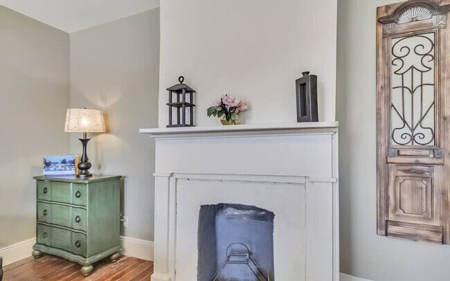 515 E Huntingdon St unit ID1244807P, Savannah, GA 31401 - photo 3