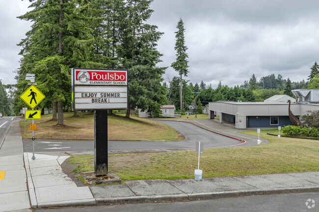 Signage to Poulsbo Elementary School.