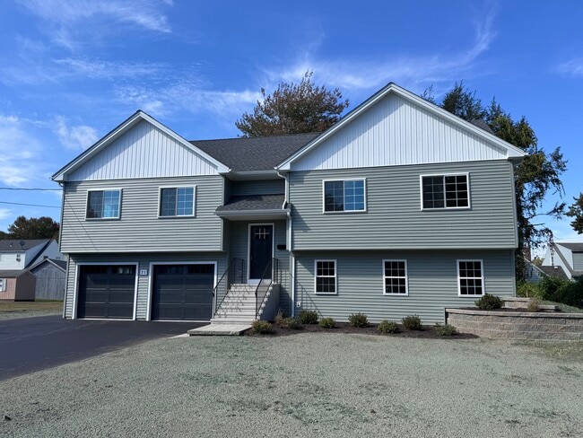 21 Charles St, Enfield, CT 06082 - photo 2