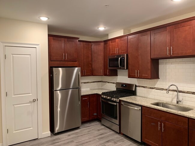 PARKVIEW LUXURY APARTMENTS, Wallington, NJ 07057 - photo 7