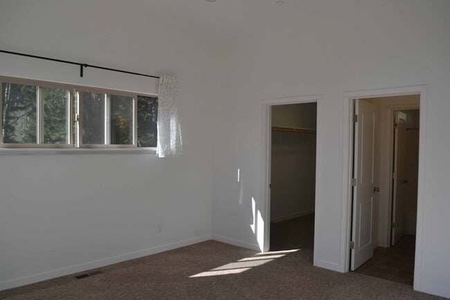5246 Northridge Rd unit A, Eureka, CA 95503 - photo 4