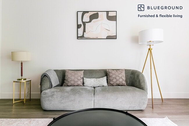 2280 W El Camino Real unit FL3-ID1961, Mountain View, CA 94040 - photo 2