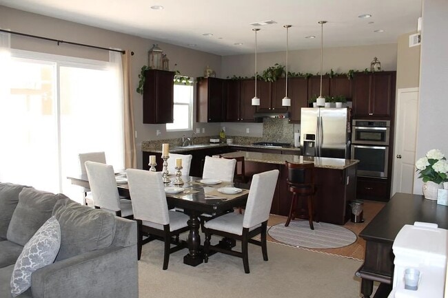 1403 Pershing Rd, Chula Vista, CA 91913 - photo 4