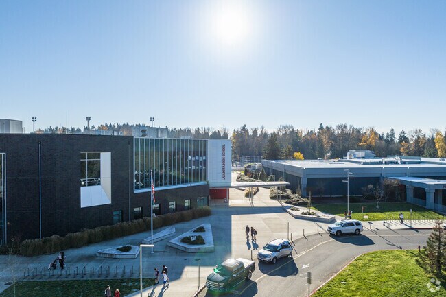 Juanita High School's main entrance.