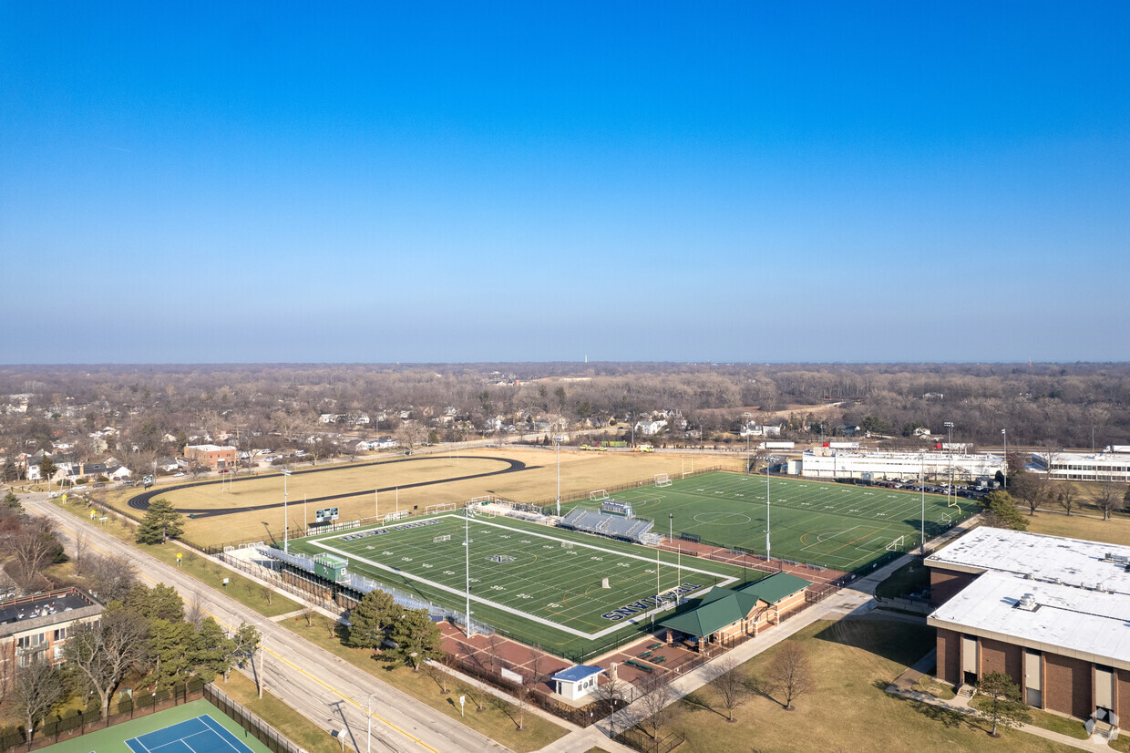 New Trier Township High School District 203 / Home