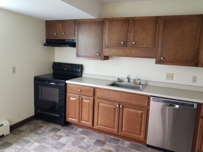 Brynnington, Oswego, NY 13126 - photo 6