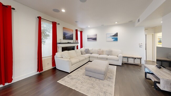 7924 Riviera Beach Dr, Las Vegas, NV 89128 - photo 2