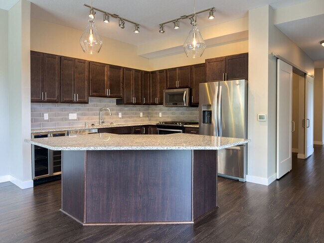 Red44 Apartments | Specials Available, Rochester, MN 55902 - photo 2