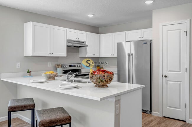 6511 Breezy Oaks Way unit 202, Jacksonville, FL 32244 - photo 4