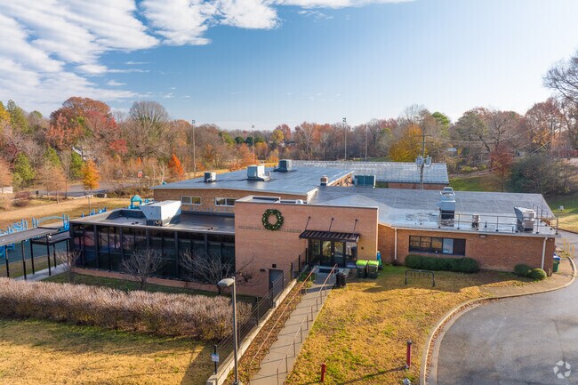 Bellemeade Community Center hosts classes and events.