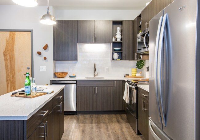 511 Meeting, Charleston, SC 29403 - photo 6