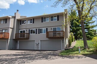 4340 Chatsworth Cir, Shoreview, MN 55126