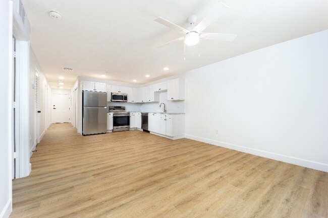 3375 SW Mapp Rd unit 204, Palm City, FL 34990 - photo 5