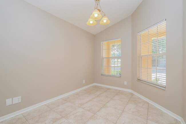 1843 Horsechestnut Ct, Trinity, FL 34655 - photo 5
