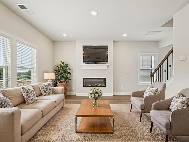 5040 Paravicini Place, Cumming, GA 30041 - photo 3