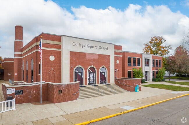 College Square Elementary boasts a 15:1 student to teacher ratio.