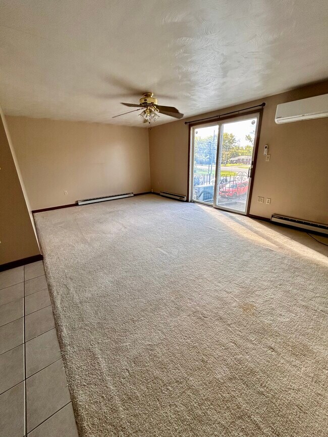 8962 Porter Rd Unit 1, Niagara Falls, NY 14304