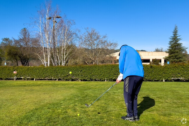 Pleasanton Golf Course is located near downtown, just a few minutes from Valley Trails.