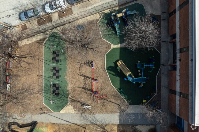 Federal Hill Preparatory School has 329 students in Baltimore.